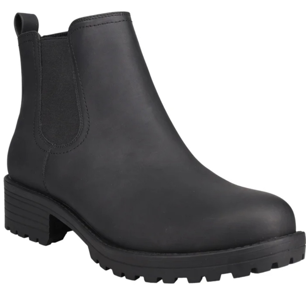 Black Chelsea Lug Ankle Boot - Women boots NWT